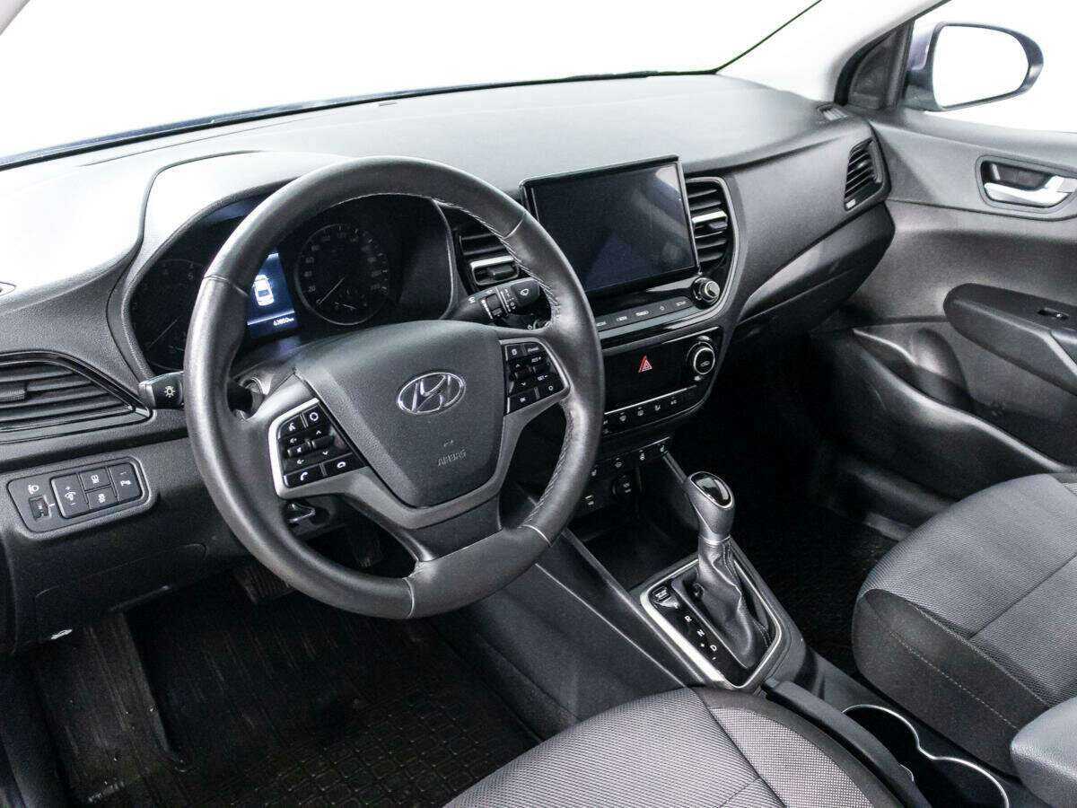 Купить Hyundai Solaris с пробегом. Фото: #10