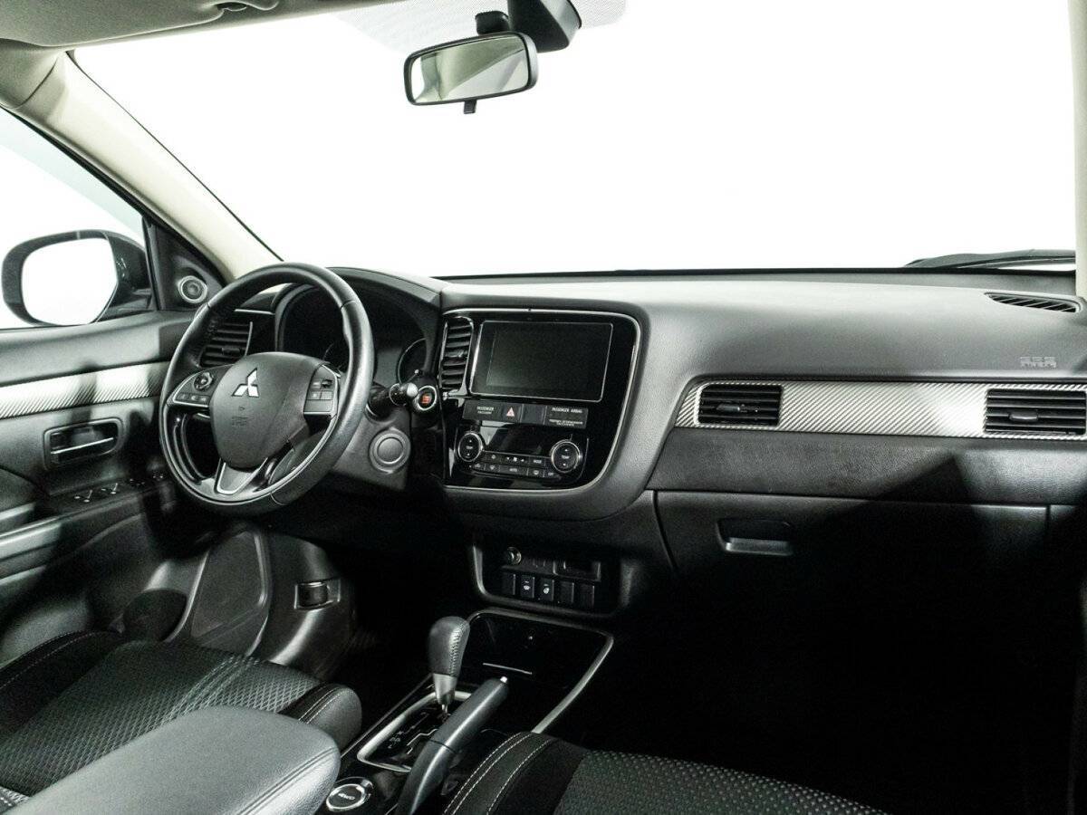 Купить Mitsubishi Outlander с пробегом. Фото: #8