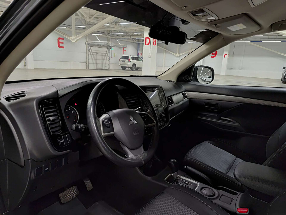 Купить Mitsubishi Outlander с пробегом. Фото: #15