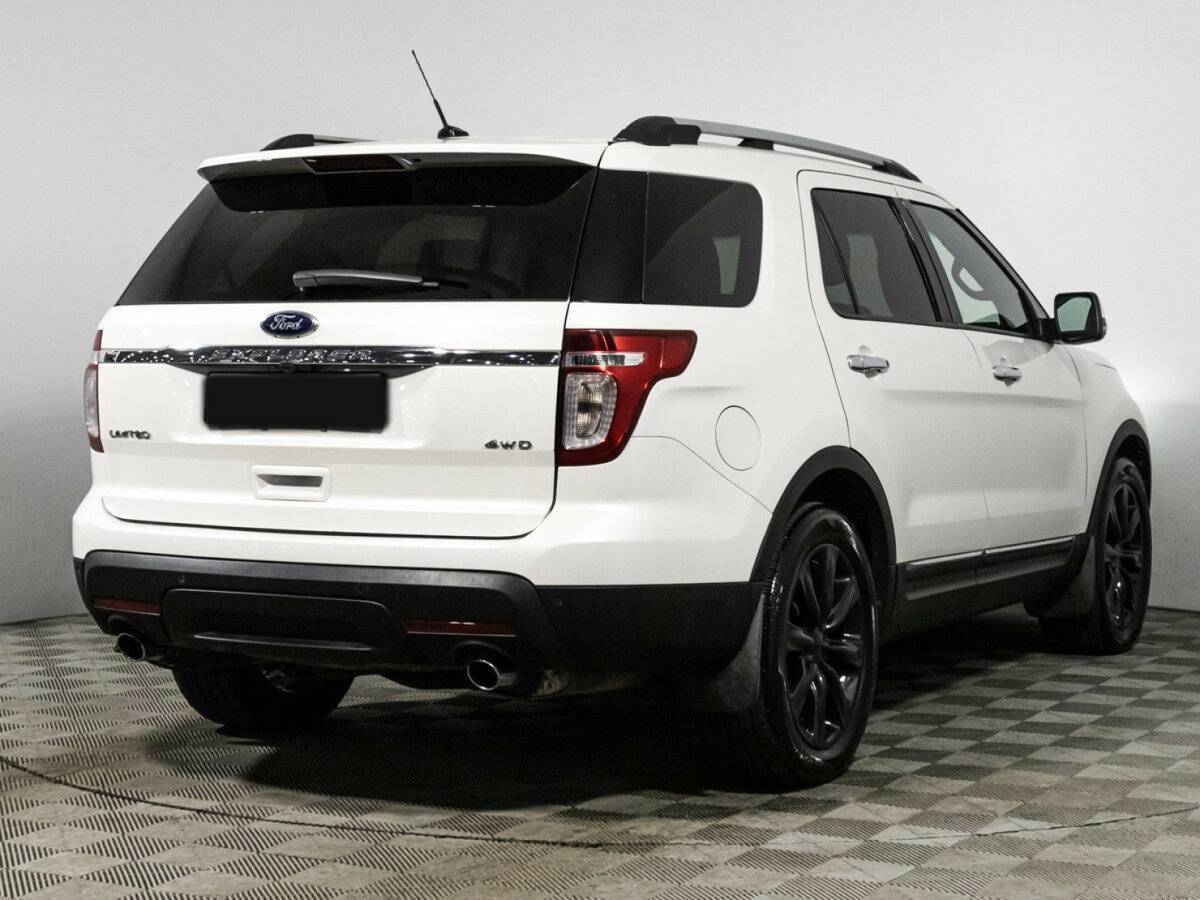Купить Ford Explorer с пробегом. Фото: #3