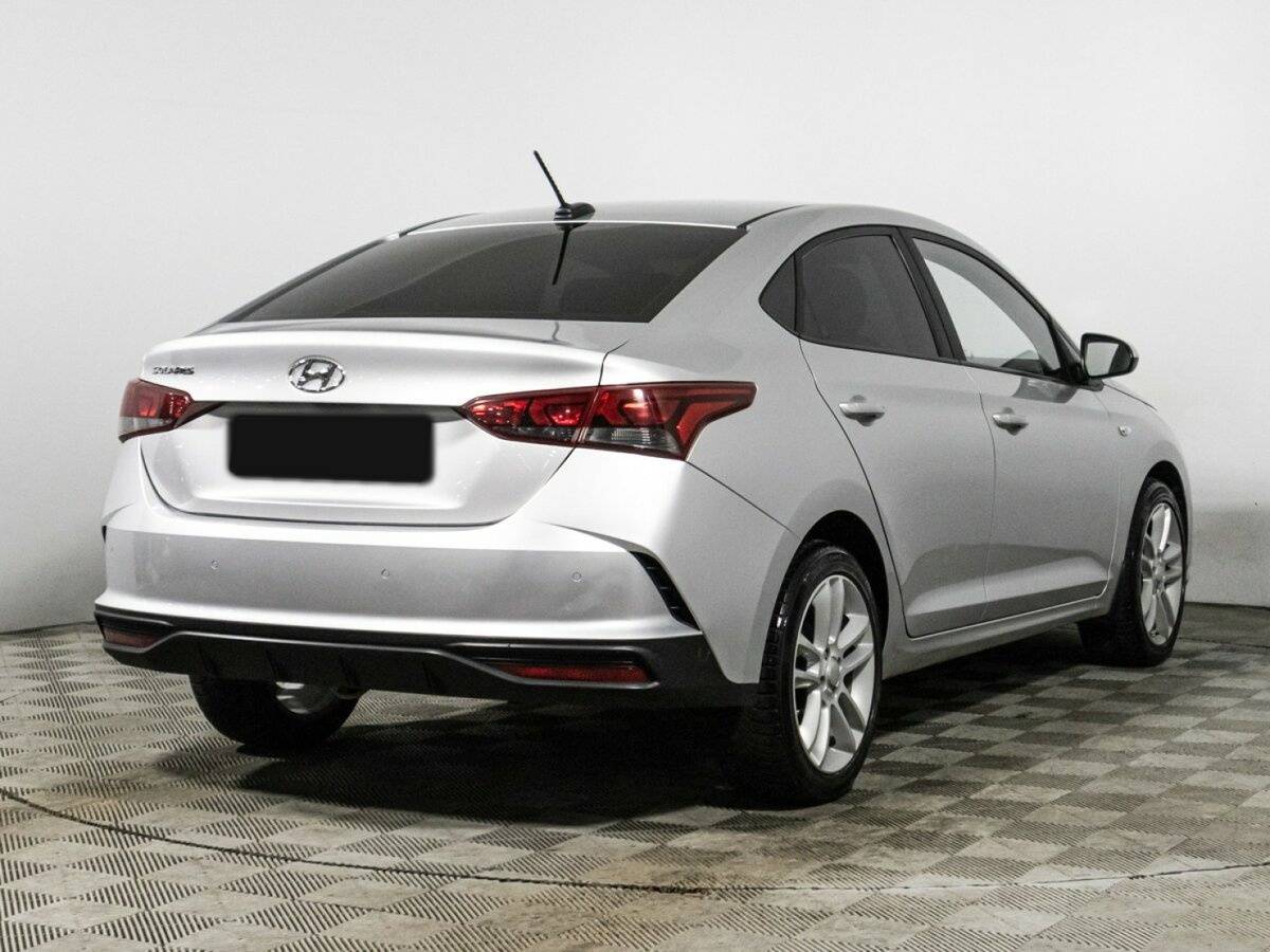 Купить Hyundai Solaris с пробегом. Фото: #4