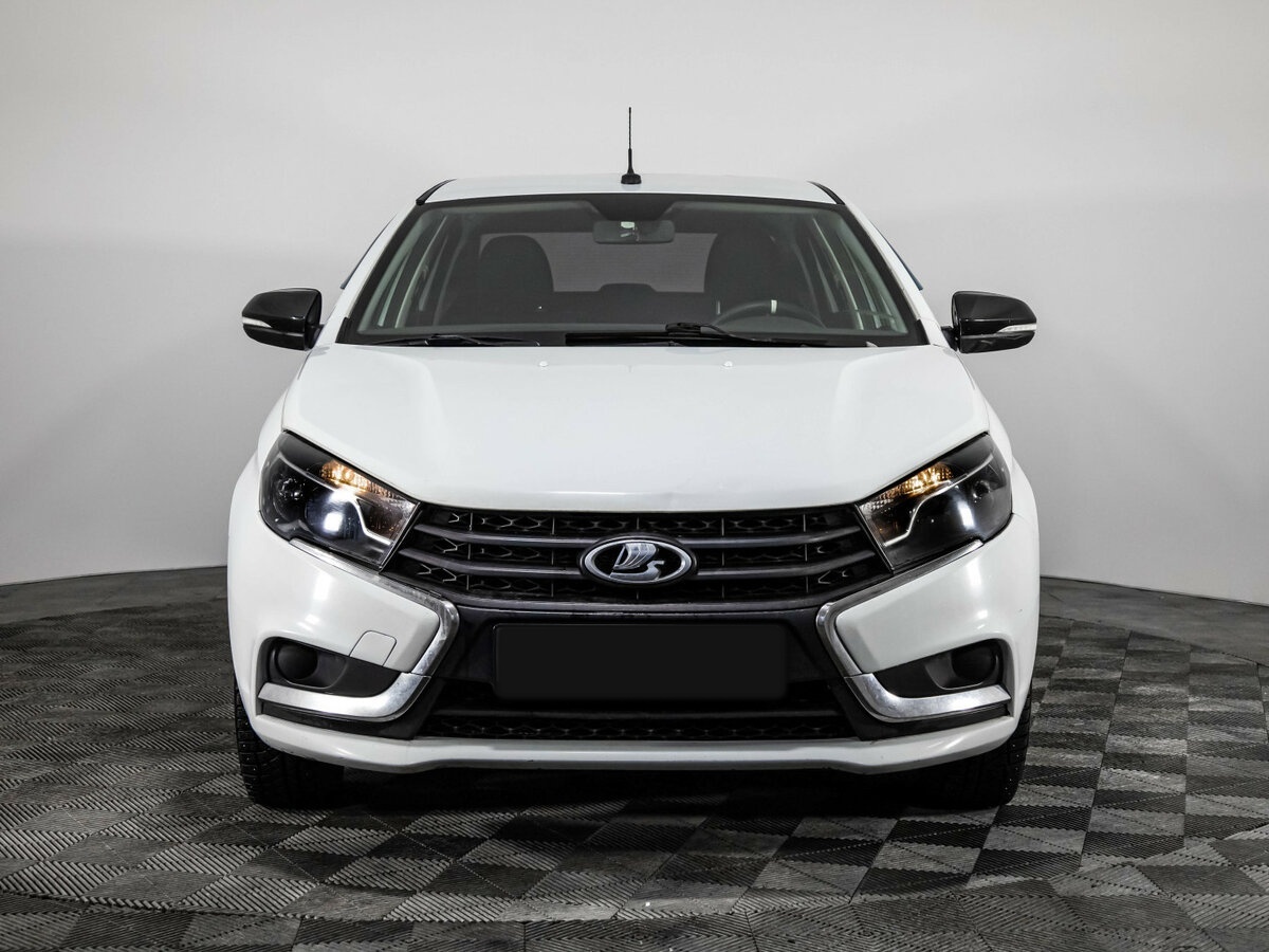 Купить Lada (ВАЗ) Vesta с пробегом. Фото: #1