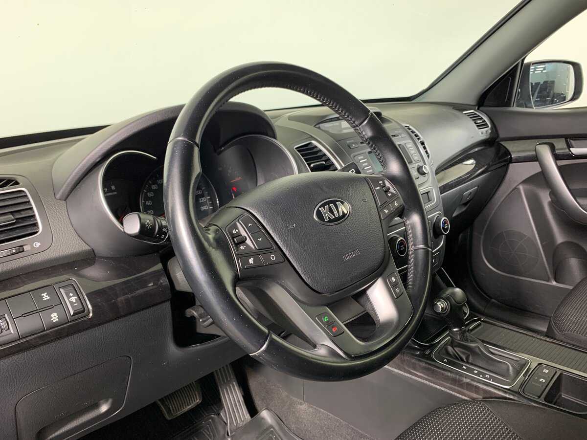 Купить Kia Sorento с пробегом. Фото: #11