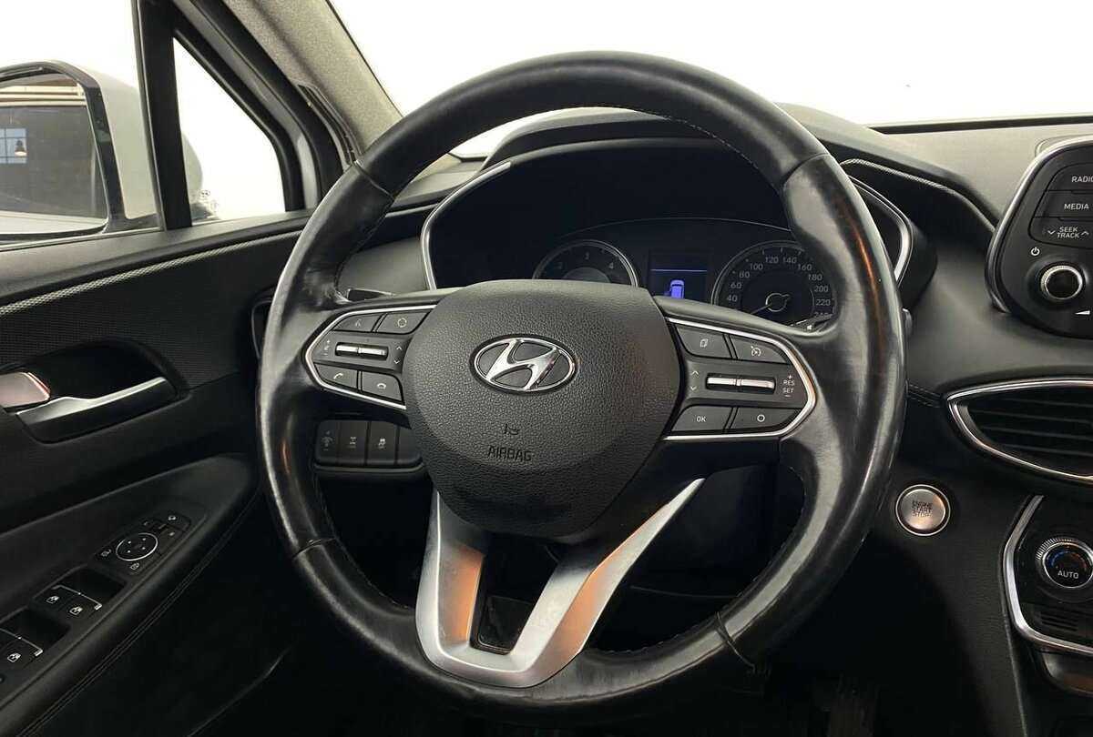 Купить Hyundai Santa Fe с пробегом. Фото: #8