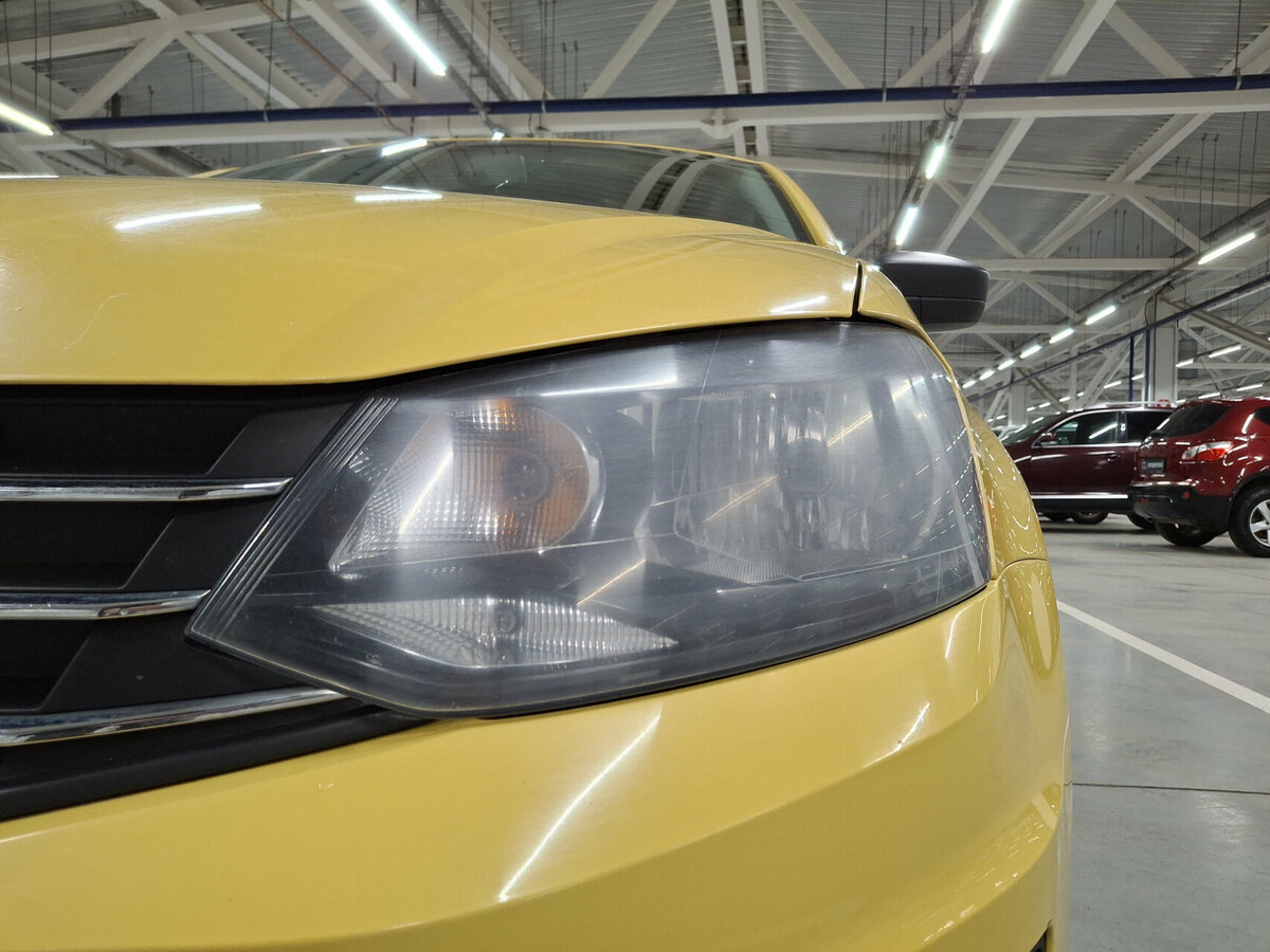 Купить Volkswagen Polo с пробегом. Фото: #16