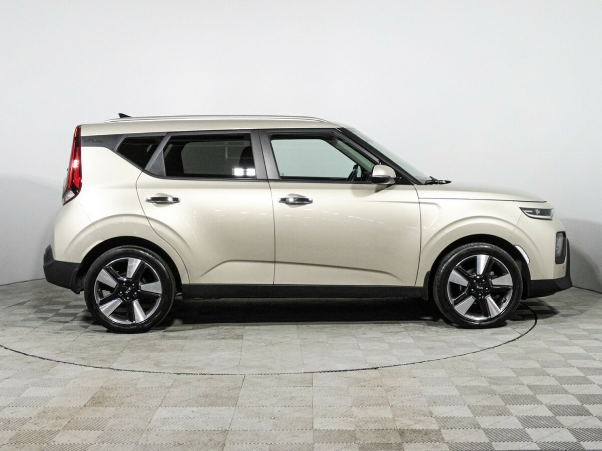 Купить Kia Soul с пробегом. Фото: #3
