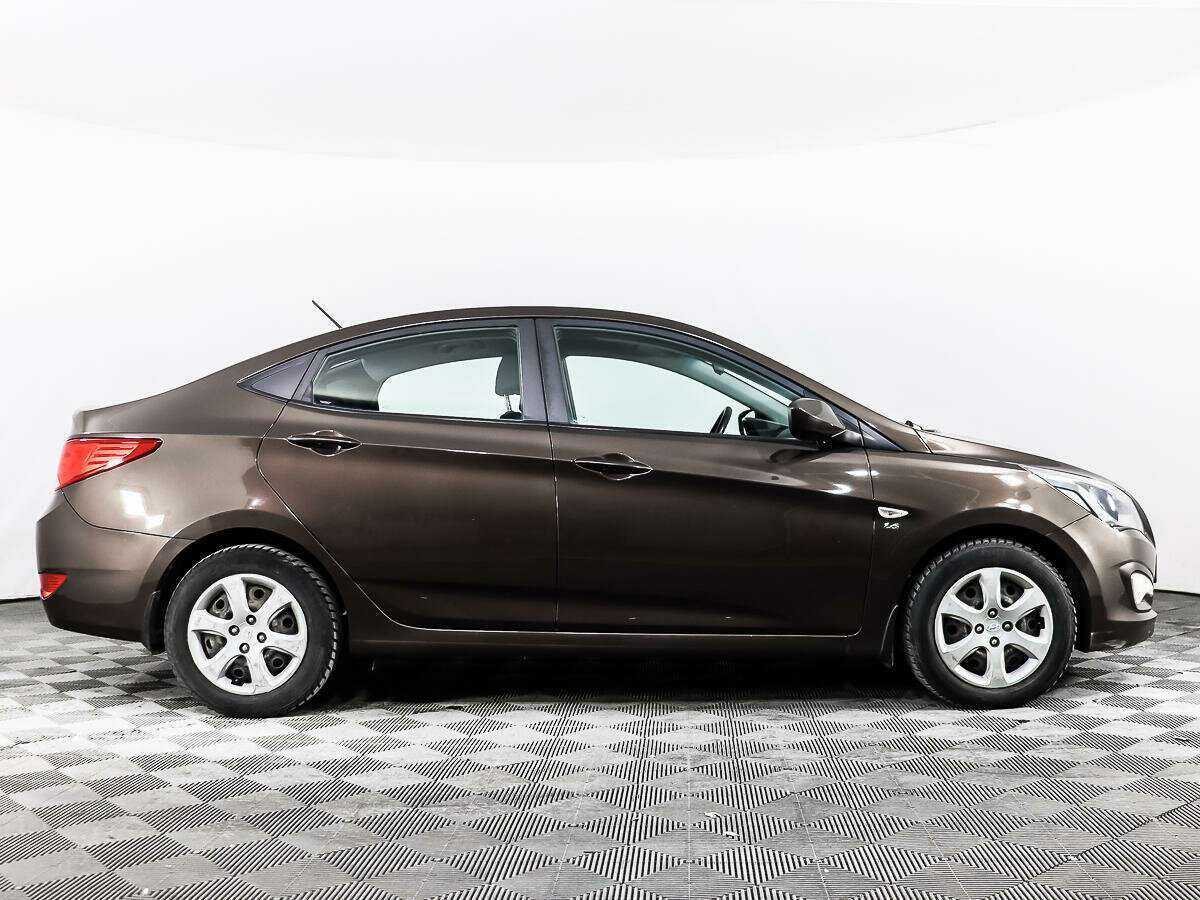 Купить Hyundai Solaris с пробегом. Фото: #3