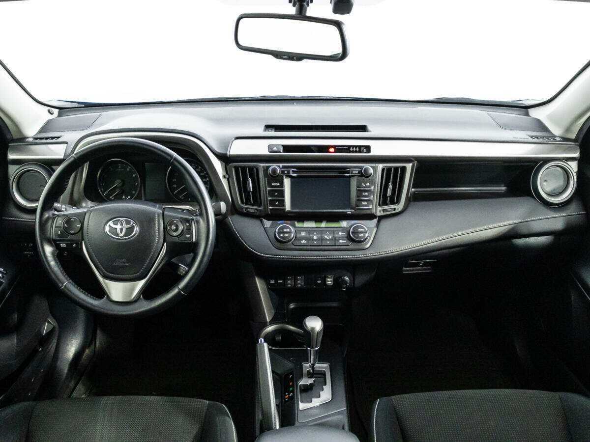 Купить Toyota RAV4 с пробегом. Фото: #12