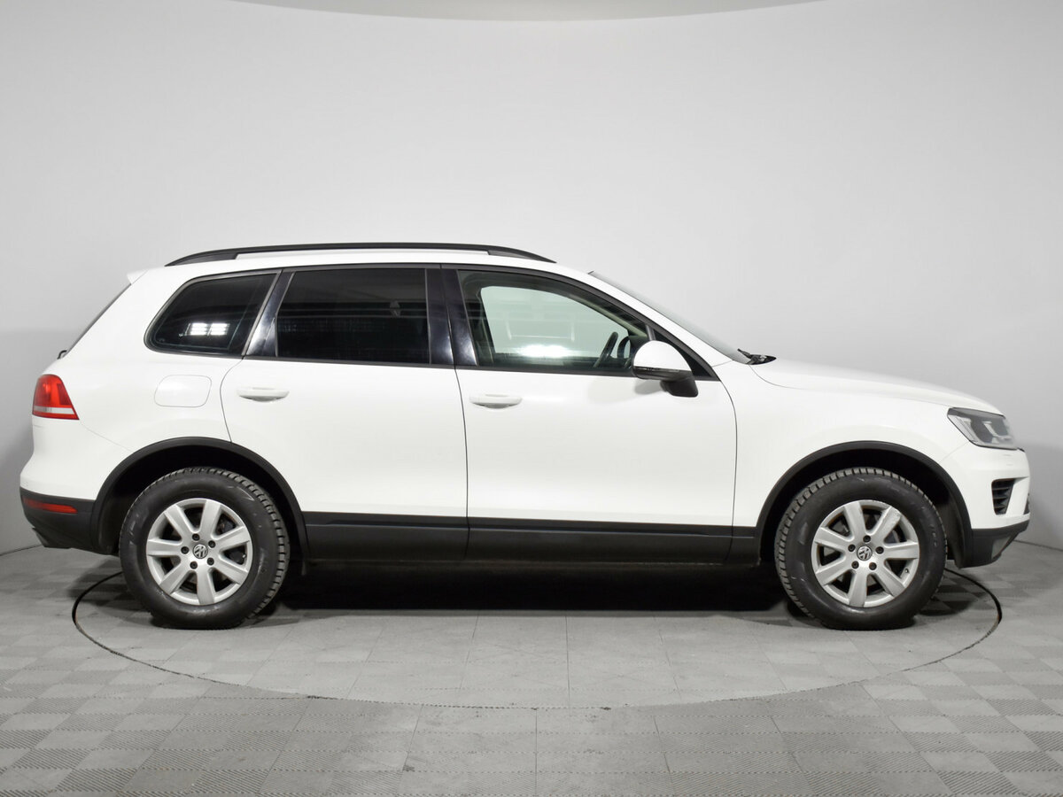 Купить Volkswagen Touareg с пробегом. Фото: #3