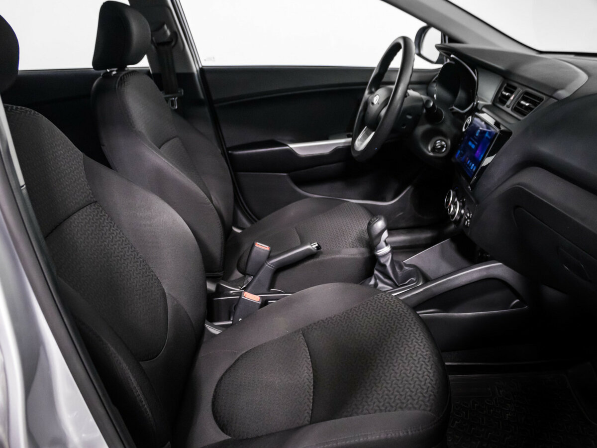 Купить Kia Rio с пробегом. Фото: #11
