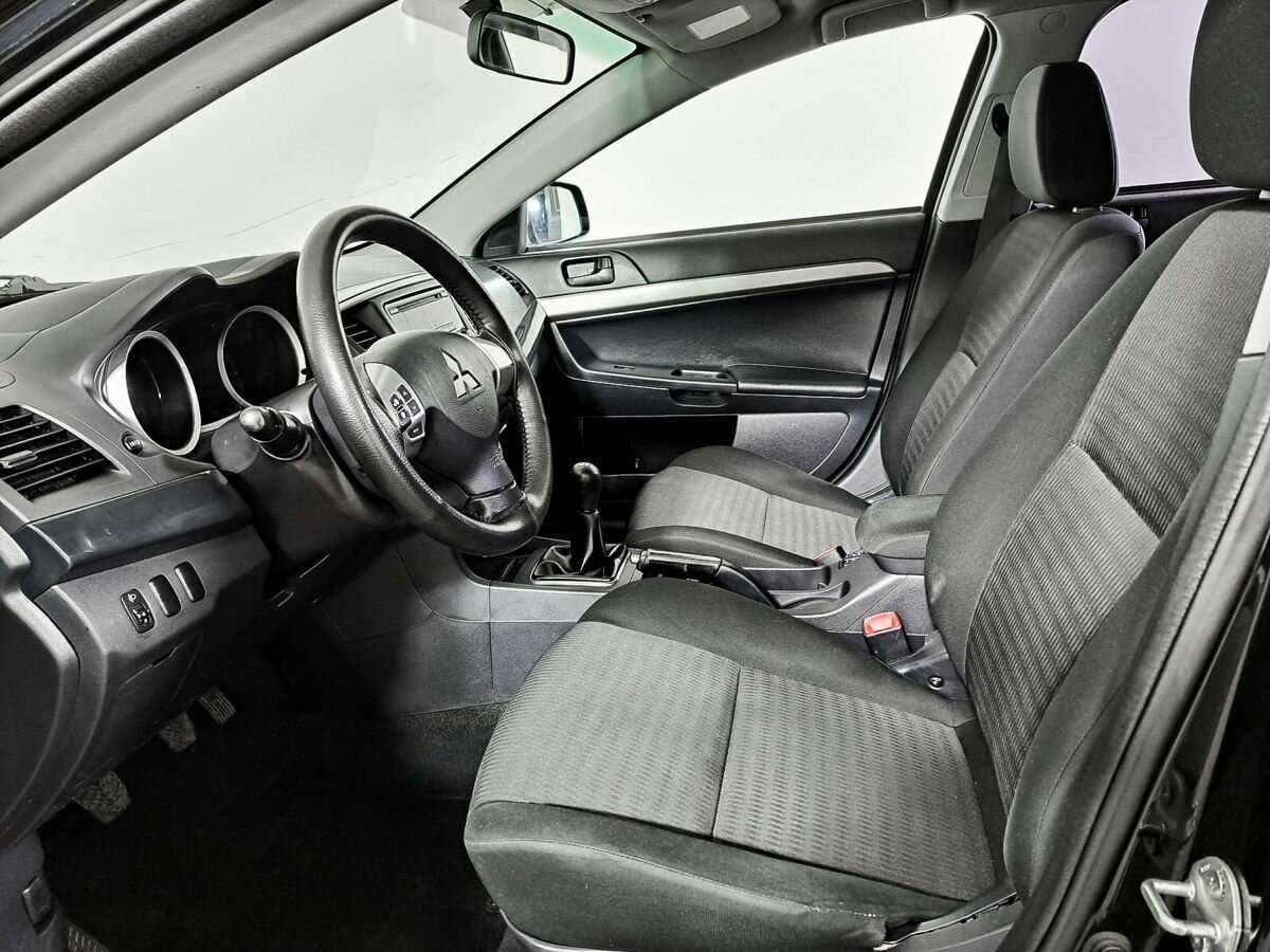 Купить Mitsubishi Lancer с пробегом. Фото: #14