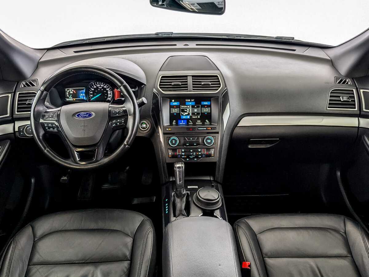 Купить Ford Explorer с пробегом. Фото: #11