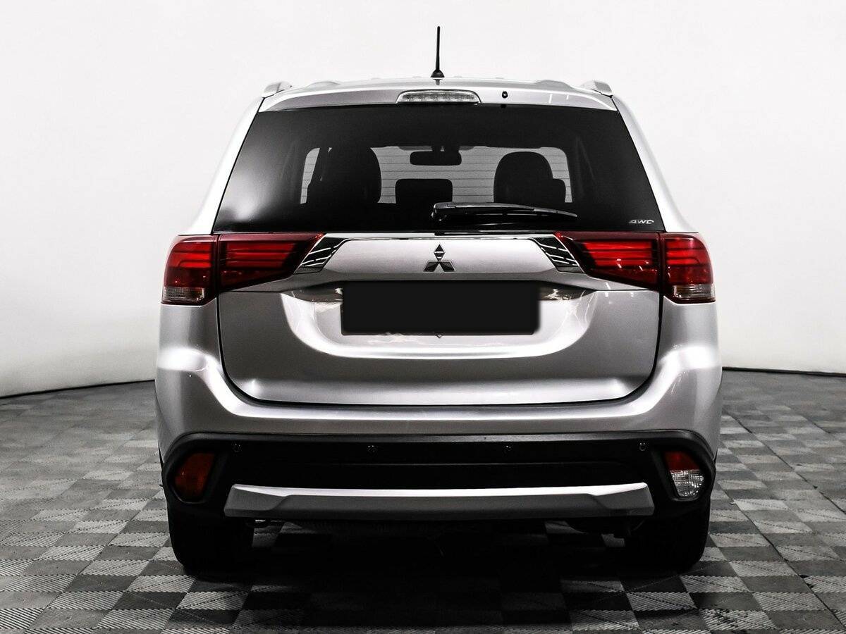 Купить Mitsubishi Outlander с пробегом. Фото: #5