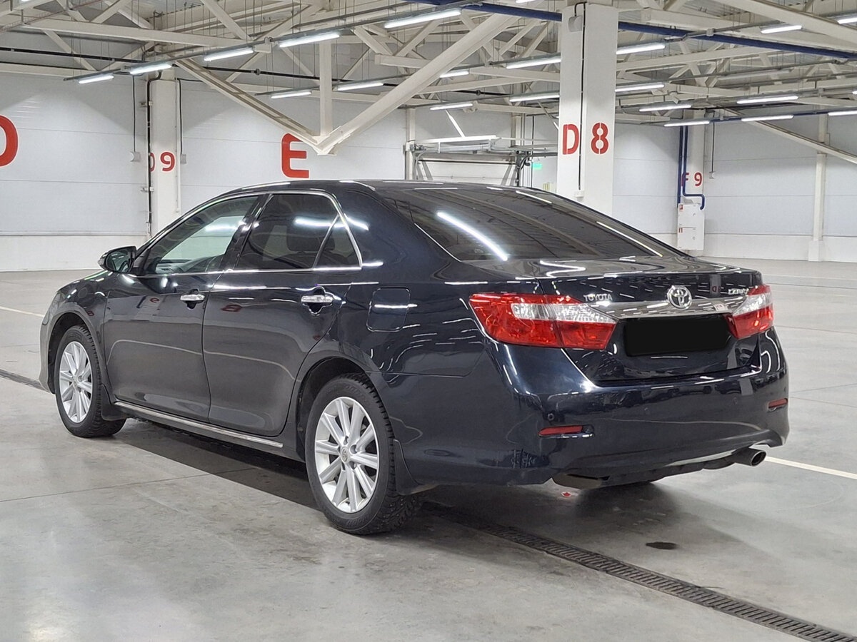 Купить Toyota Camry с пробегом. Фото: #6