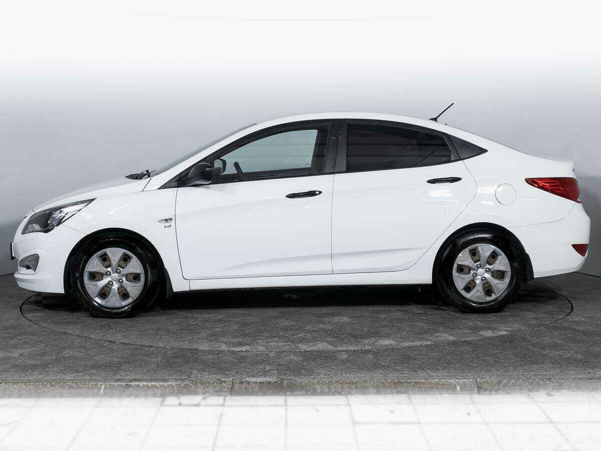 Купить Hyundai Solaris с пробегом. Фото: #7