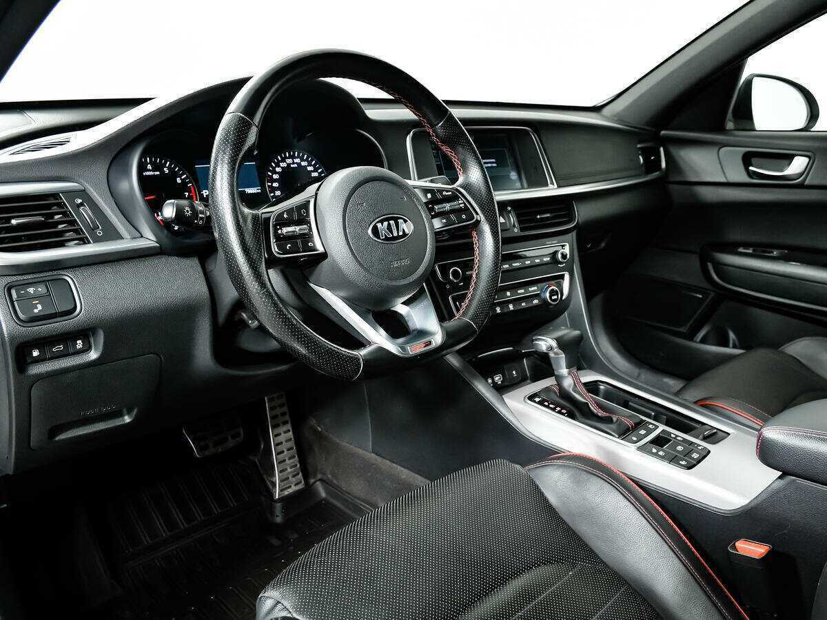 Купить Kia Optima с пробегом. Фото: #10