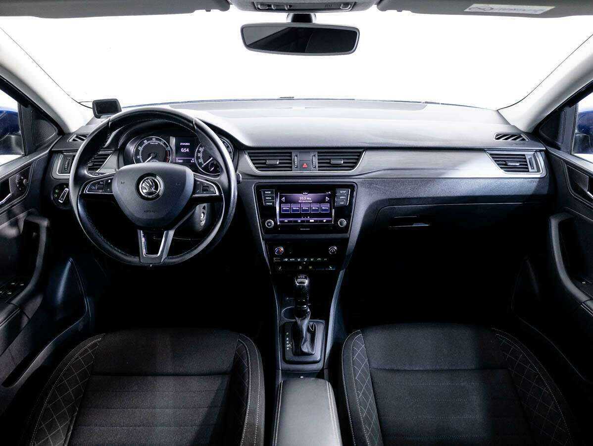 Купить Skoda Rapid с пробегом. Фото: #8