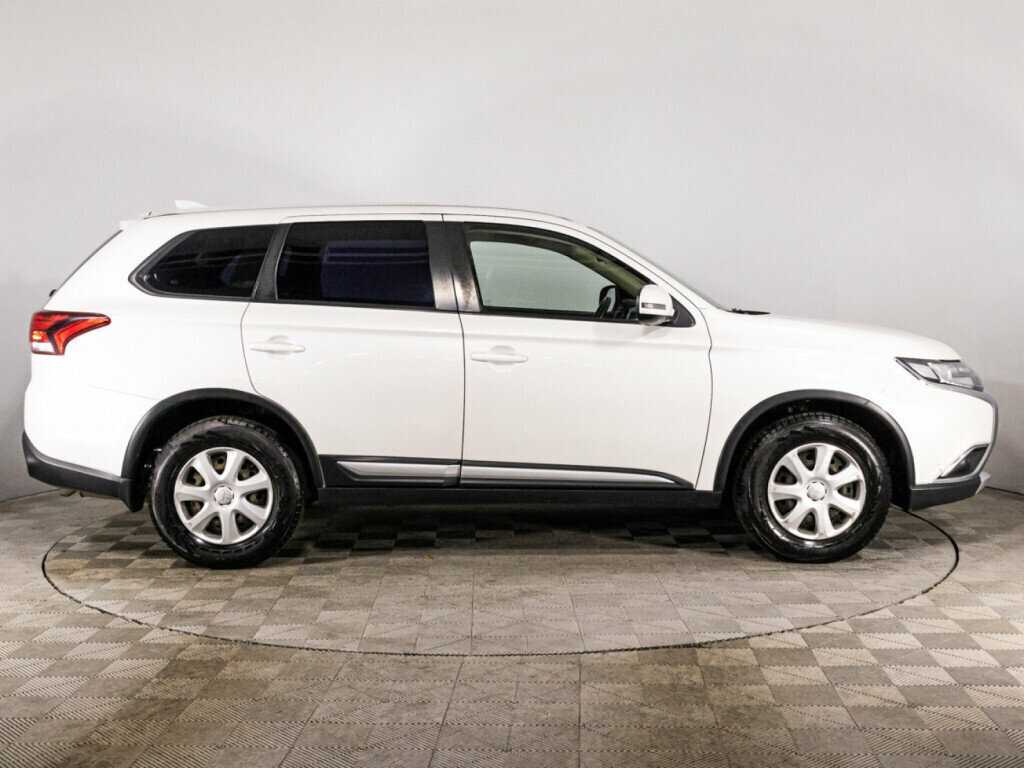 Купить Mitsubishi Outlander с пробегом. Фото: #3