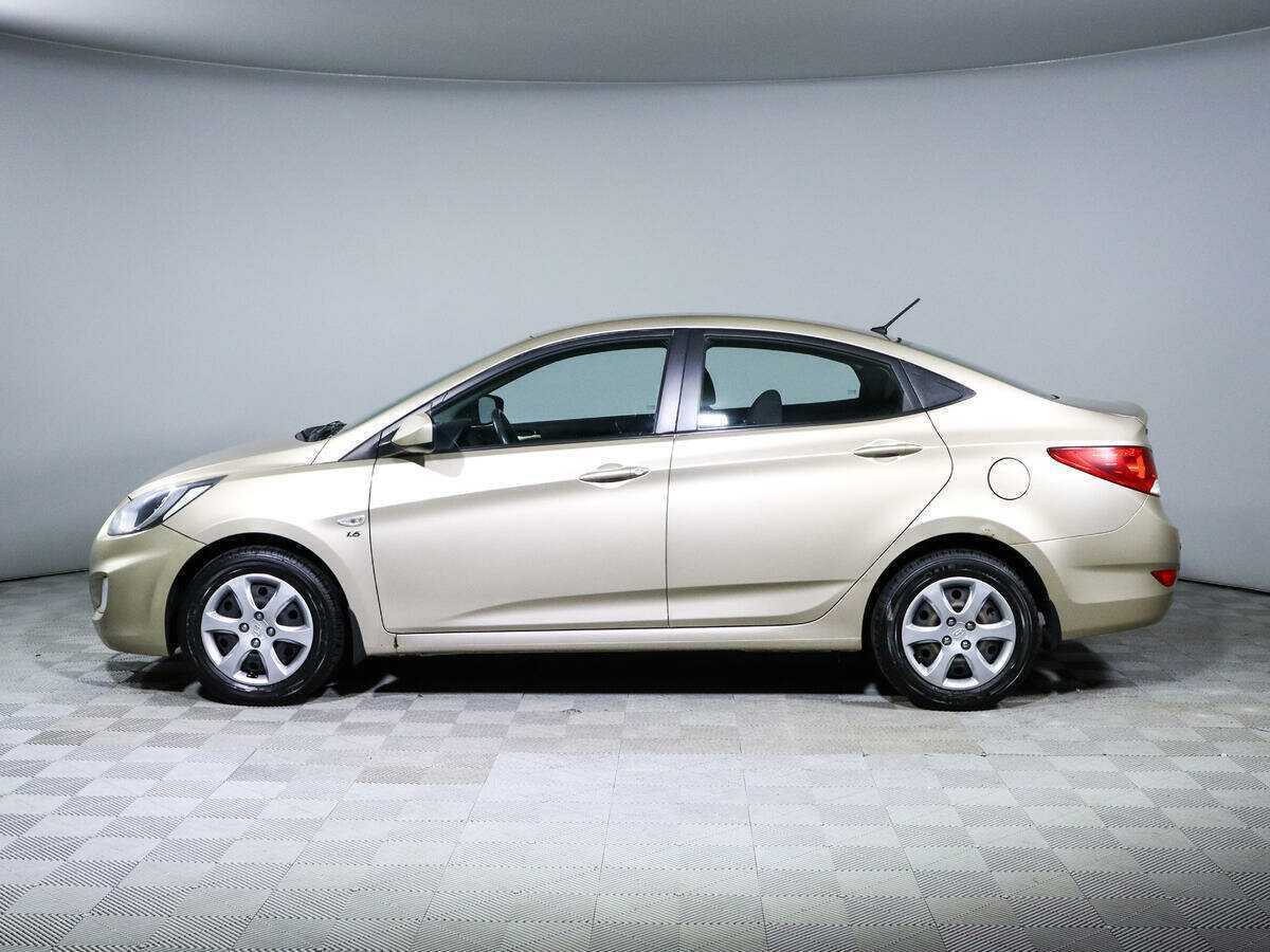 Купить Hyundai Solaris с пробегом. Фото: #6