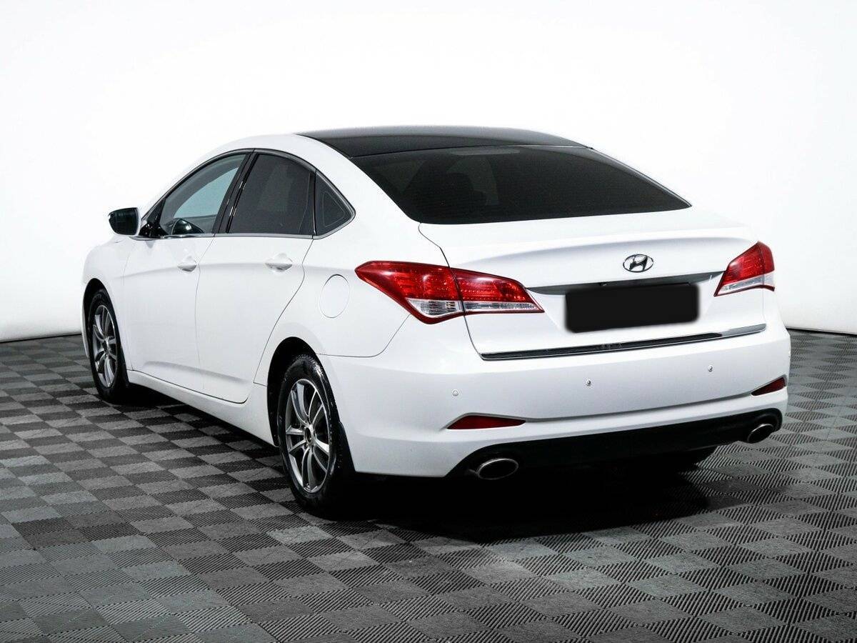 Купить Hyundai i40 с пробегом. Фото: #6
