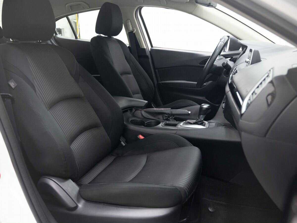 Купить Mazda 3 с пробегом. Фото: #11
