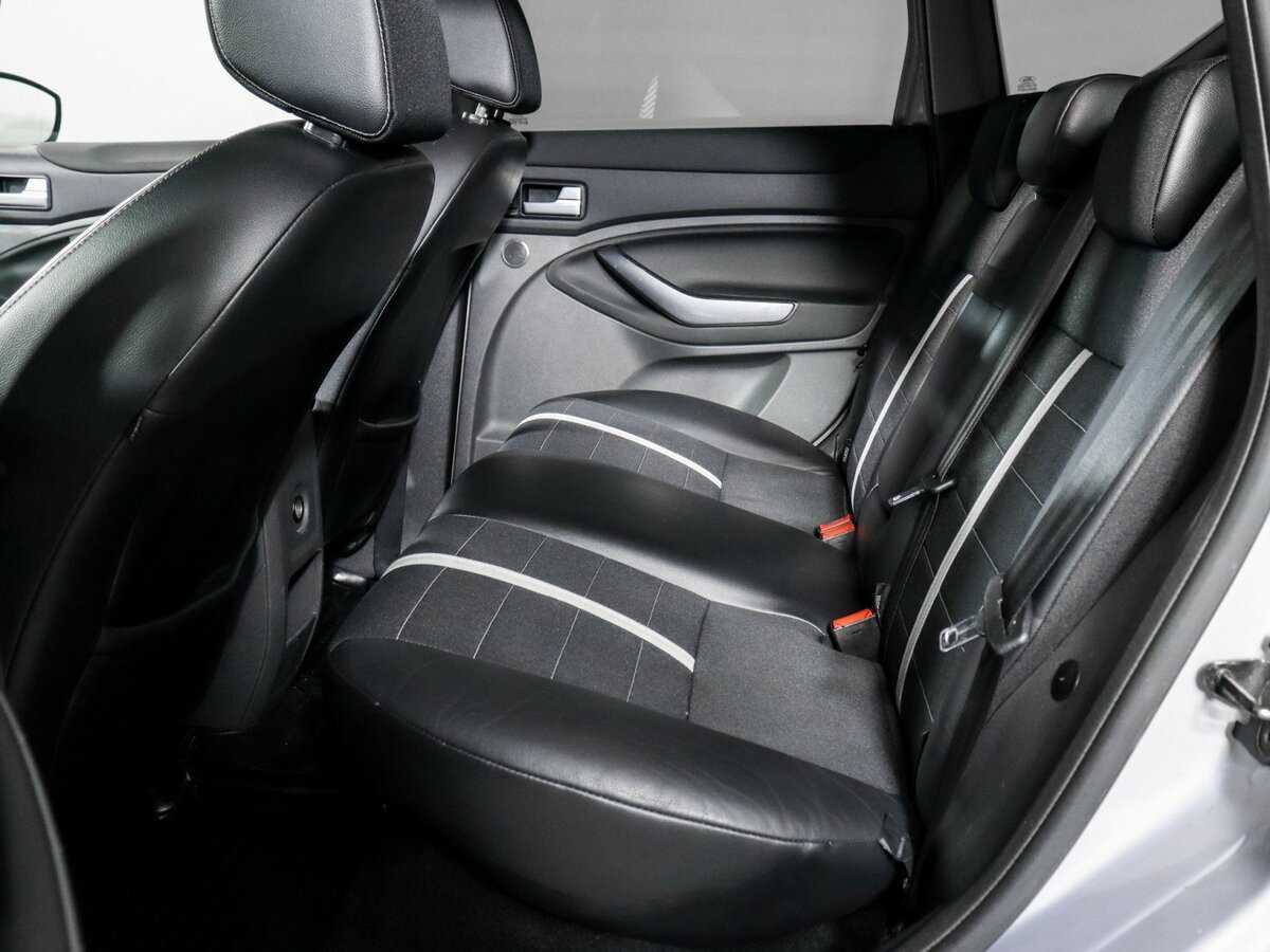 Купить Ford Kuga с пробегом. Фото: #6