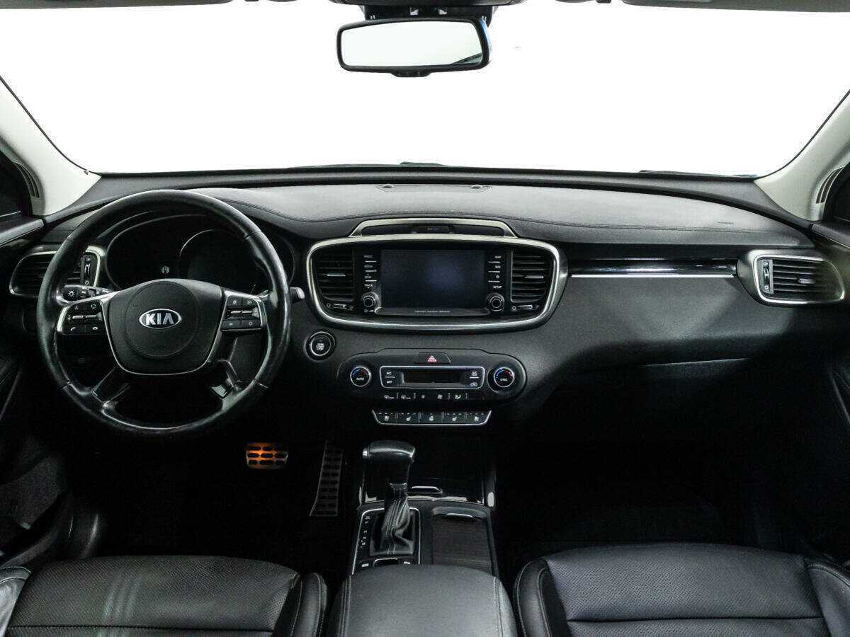 Купить Kia Sorento с пробегом. Фото: #12