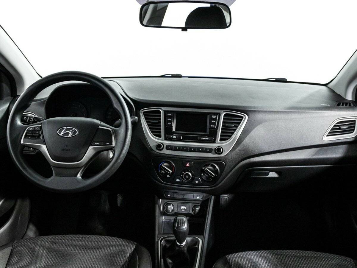 Купить Hyundai Solaris с пробегом. Фото: #12