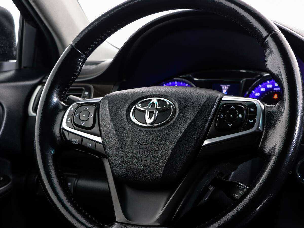 Купить Toyota Camry с пробегом. Фото: #12