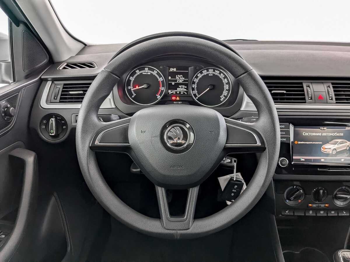 Купить Skoda Rapid с пробегом. Фото: #16