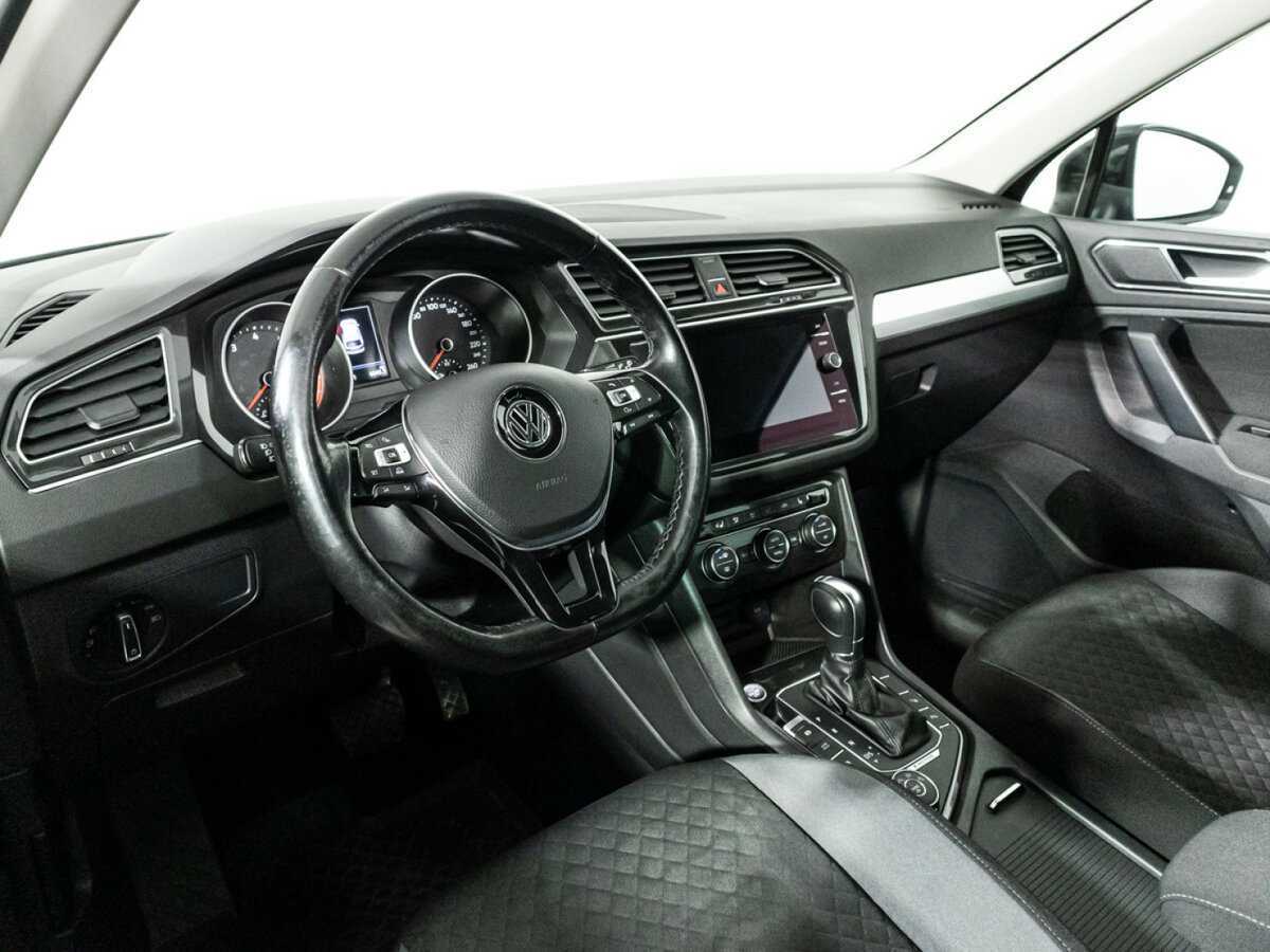Купить Volkswagen Tiguan с пробегом. Фото: #10