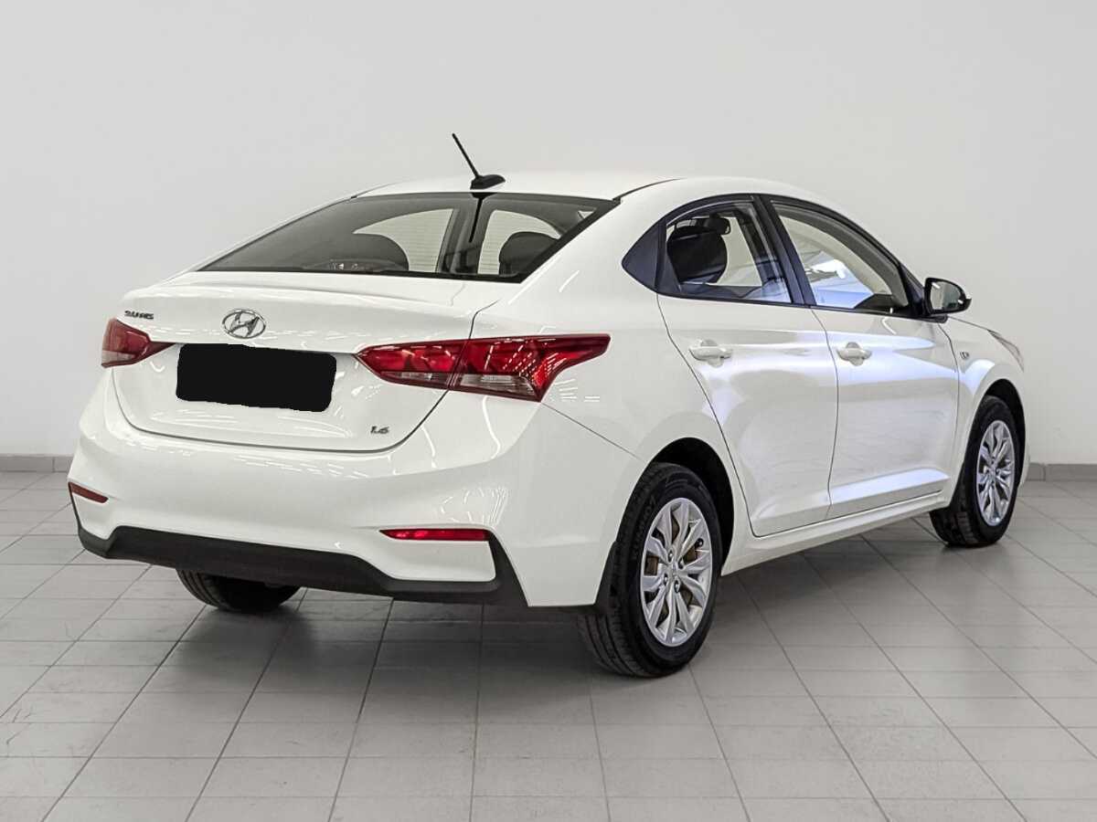 Купить Hyundai Solaris с пробегом. Фото: #4