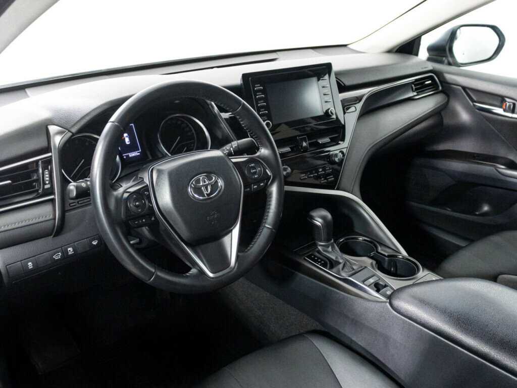 Купить Toyota Camry с пробегом. Фото: #10