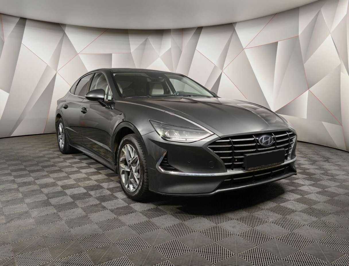 Купить Hyundai Sonata с пробегом. Фото: #2