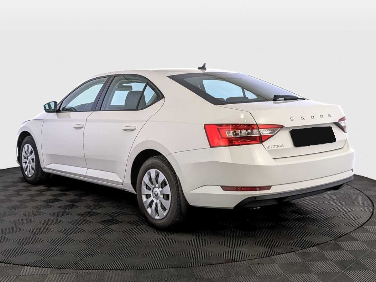 Купить Skoda Superb с пробегом. Фото: #6