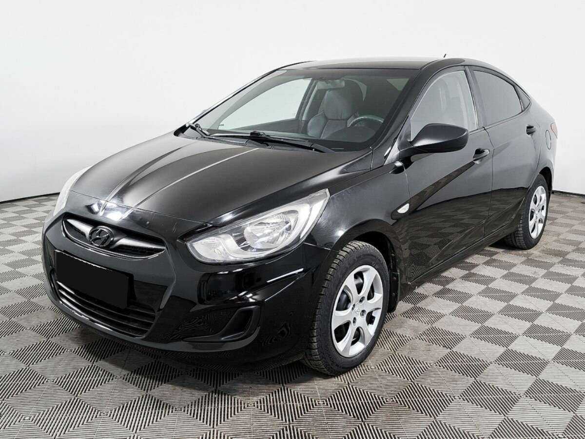 Купить Hyundai Solaris с пробегом. Фото: #0