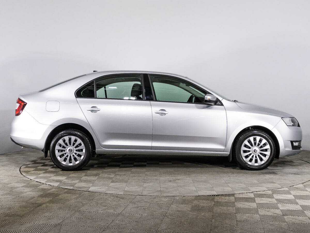 Купить Skoda Rapid с пробегом. Фото: #3