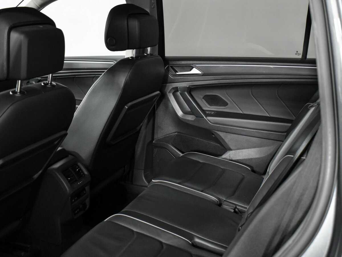 Купить Volkswagen Tiguan с пробегом. Фото: #12
