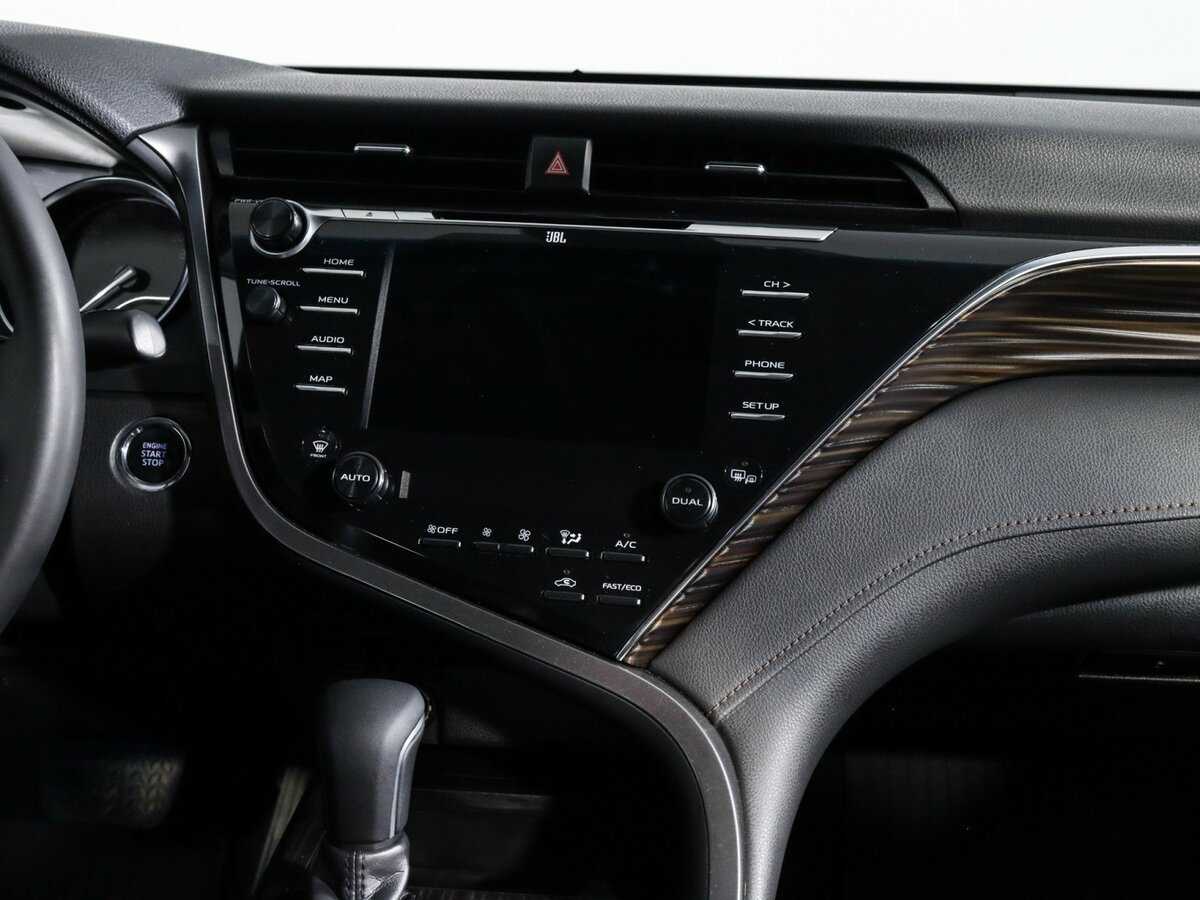 Купить Toyota Camry с пробегом. Фото: #9