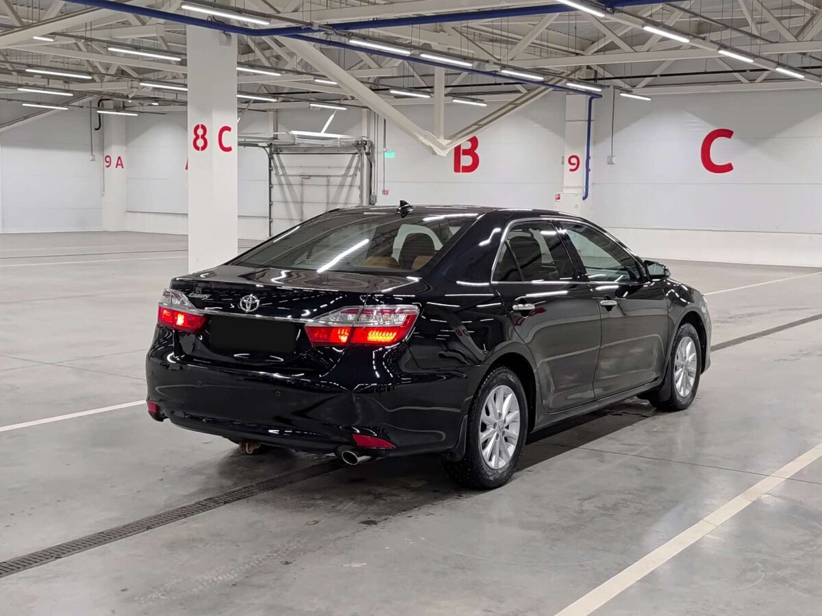 Купить Toyota Camry с пробегом. Фото: #4