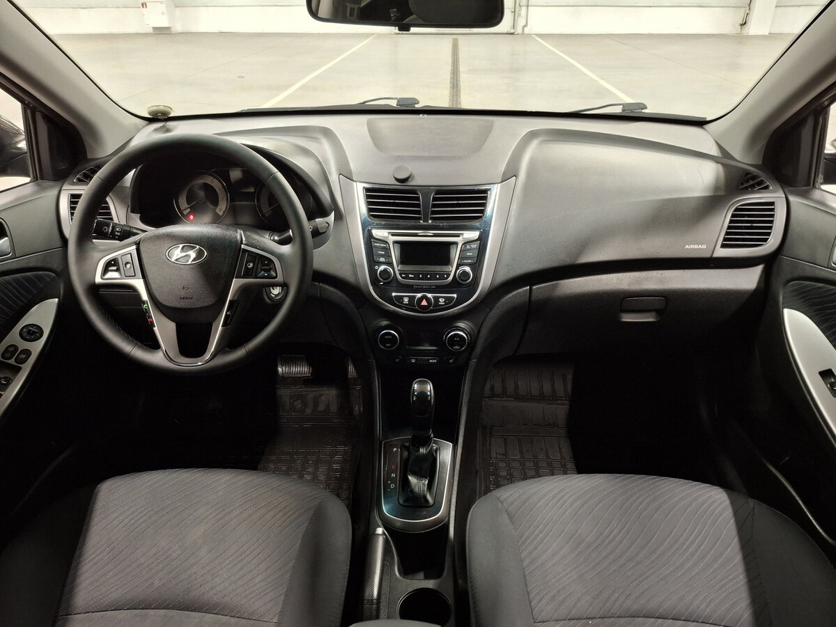 Купить Hyundai Solaris с пробегом. Фото: #13