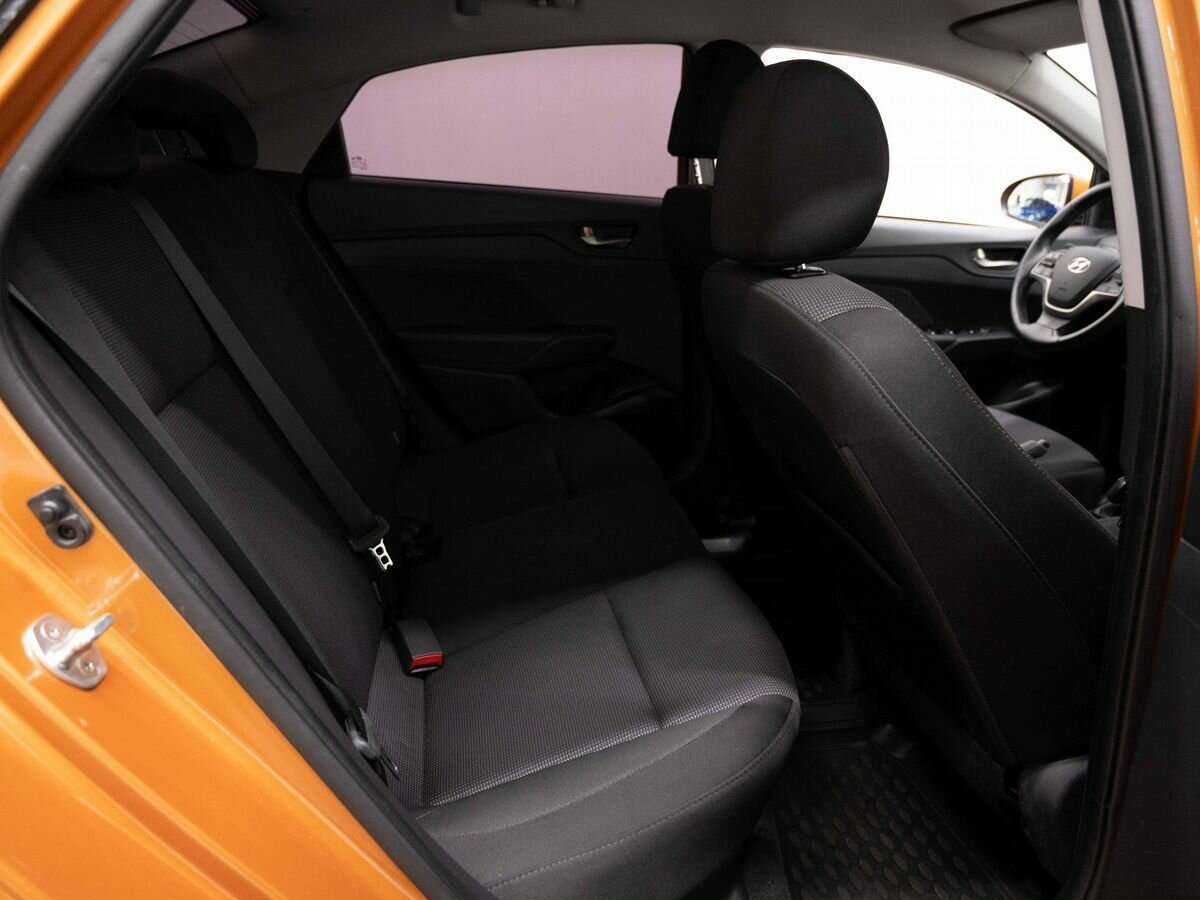 Купить Hyundai Solaris с пробегом. Фото: #9