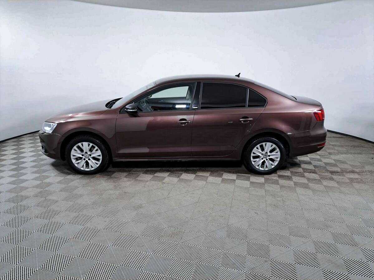 Купить Volkswagen Jetta с пробегом. Фото: #7