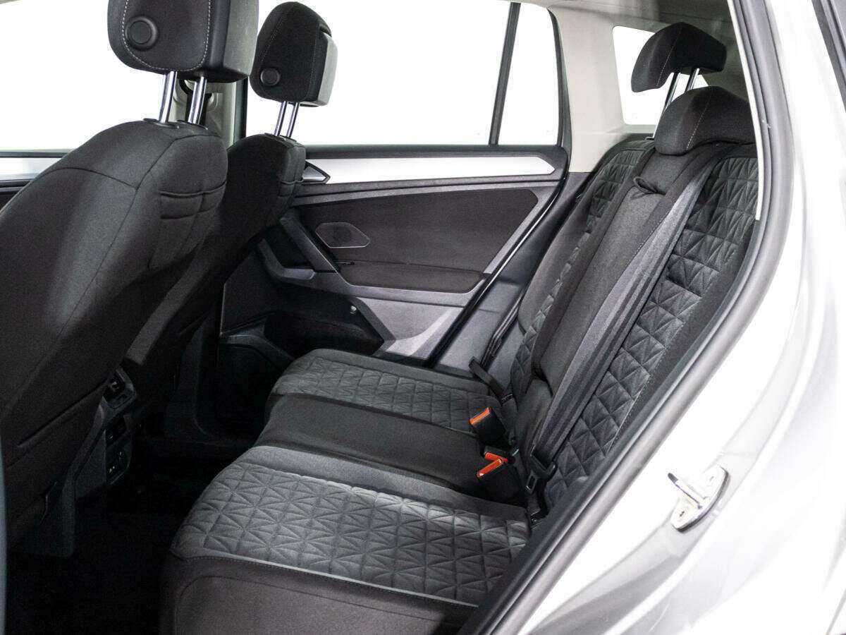 Купить Volkswagen Tiguan с пробегом. Фото: #9