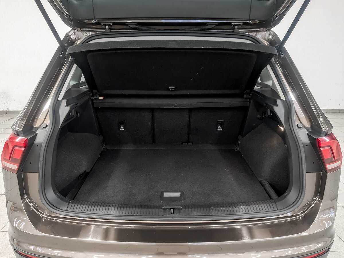 Купить Volkswagen Tiguan с пробегом. Фото: #9