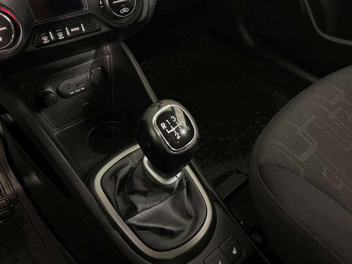 Купить Kia Rio с пробегом. Фото: #13