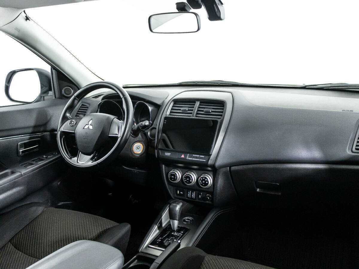 Купить Mitsubishi ASX с пробегом. Фото: #8