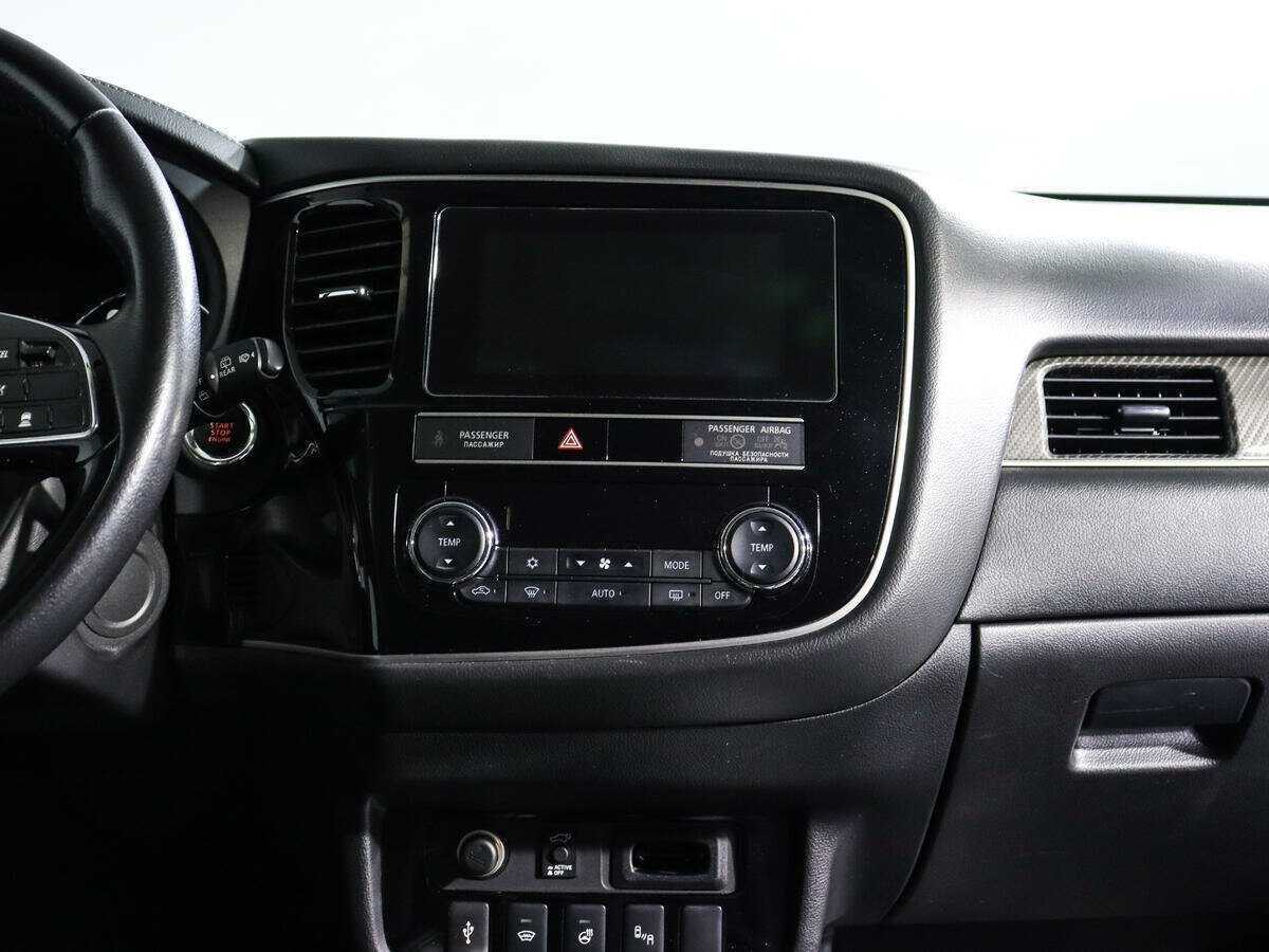 Купить Mitsubishi Outlander с пробегом. Фото: #12