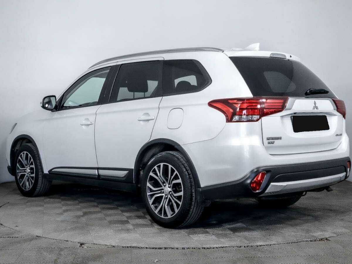 Купить Mitsubishi Outlander с пробегом. Фото: #5