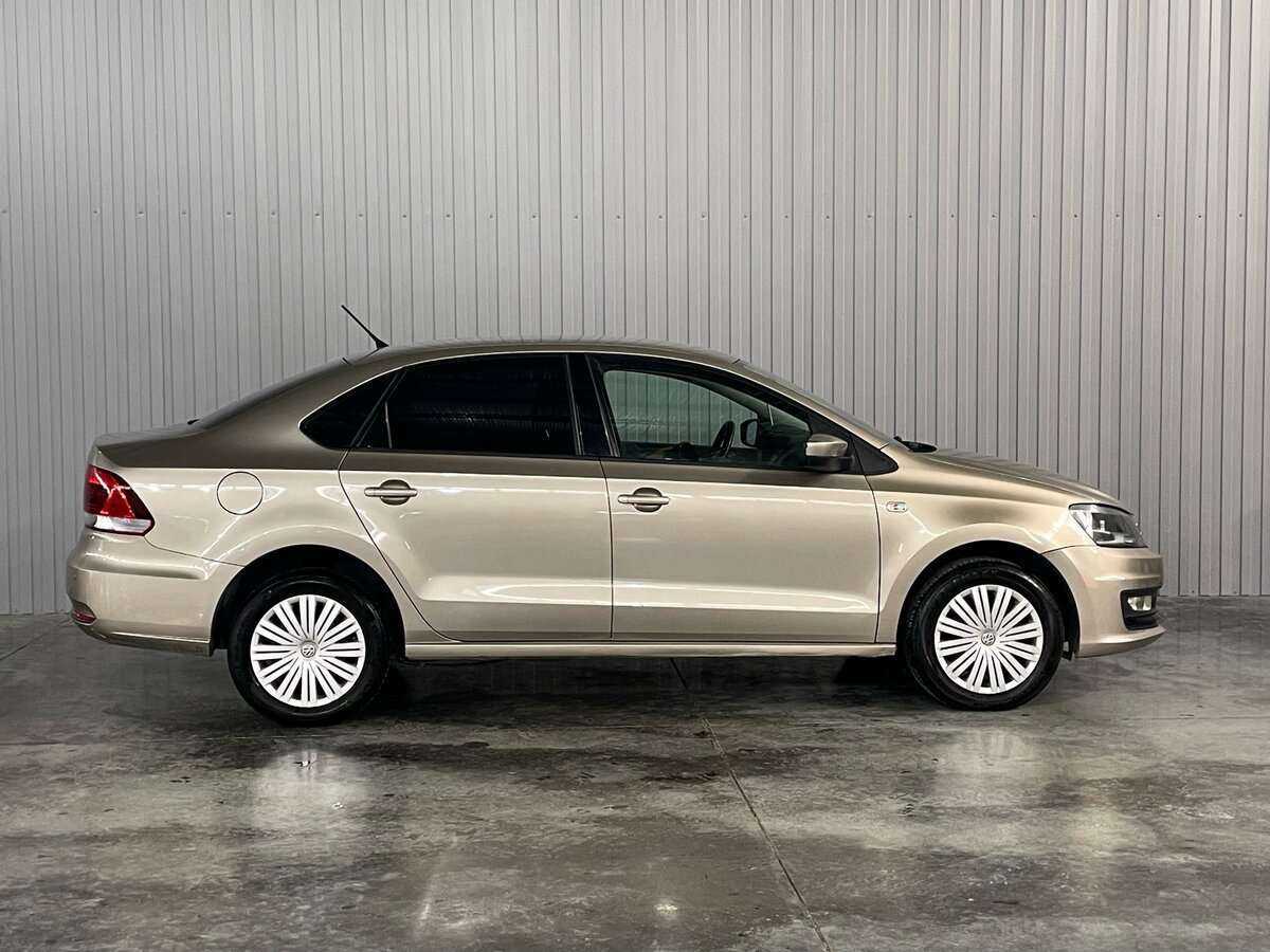 Купить Volkswagen Polo с пробегом. Фото: #3